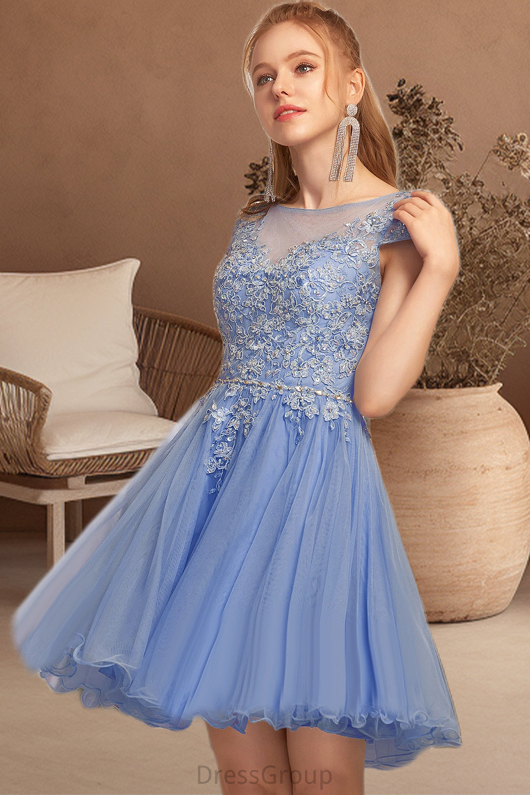 Adalynn A-line Scoop Short/Mini Tulle Homecoming Dress With Beading Appliques Lace HAP0020547