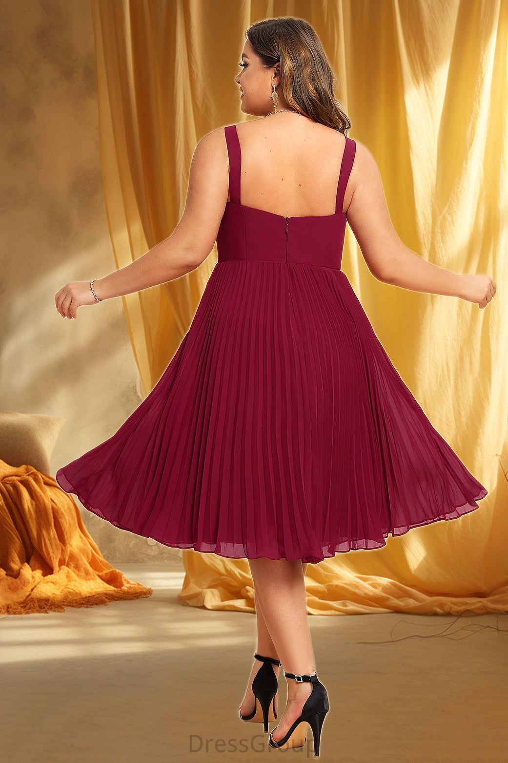 Scarlett A-line Square Knee-Length Chiffon Homecoming Dress With Pleated HAP0020530