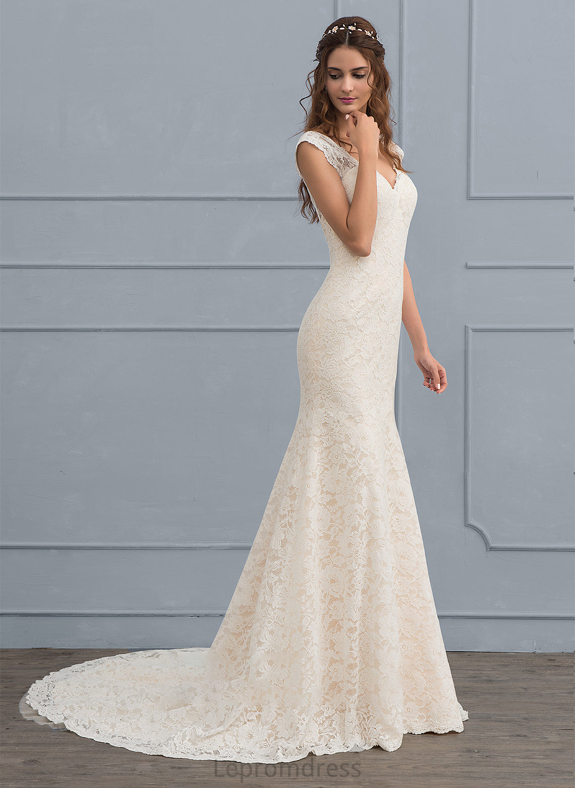 Wedding Coral Wedding Dresses V-neck Trumpet/Mermaid Dress Lace Court Train