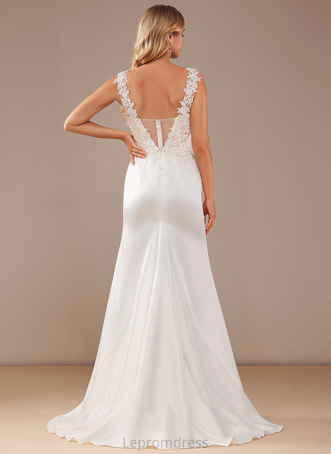 Wedding Train Audrey Trumpet/Mermaid Ruffle Wedding Dresses V-neck Lace Dress With Sweep Satin Lace