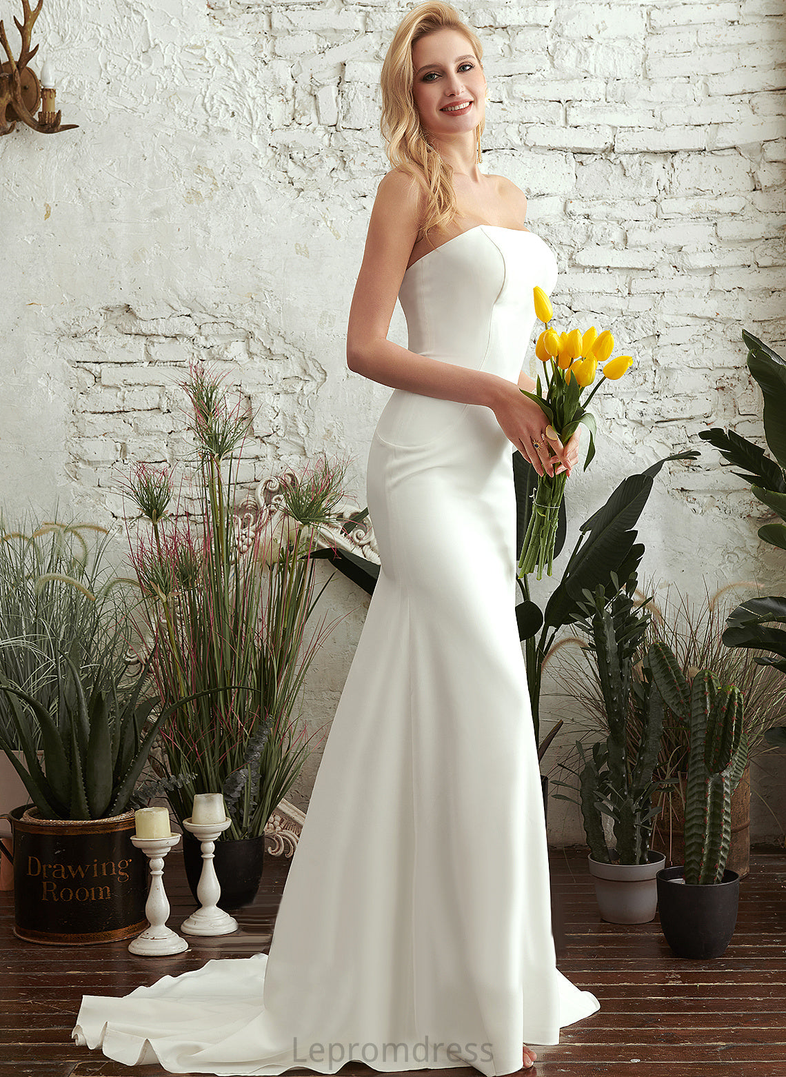 Straight Stretch Sweep Train Trumpet/Mermaid Rihanna Dress Wedding Dresses Crepe Wedding